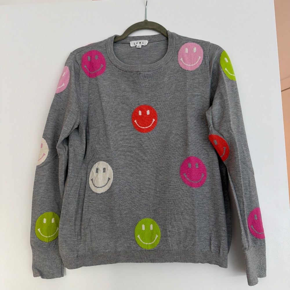 THML Smiley sweater